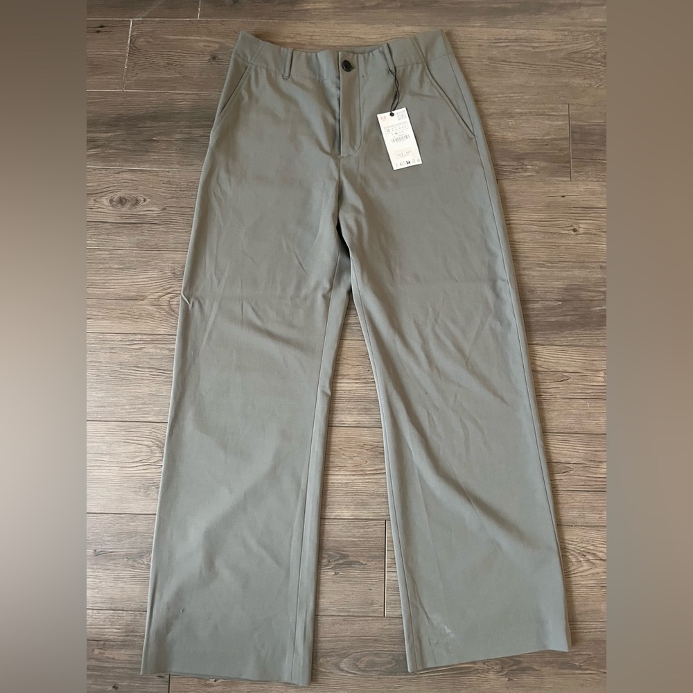 NWT Zara dress pants green size M